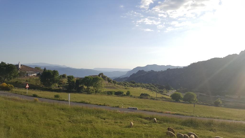 Apartamentos Rurales Sierra Alta Бенаокас Экстерьер фото